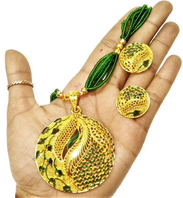 Assamese_Traditional_Gold_Plated_Green_Colour_Japi_Tassel_Jewellery_Set_For_Women